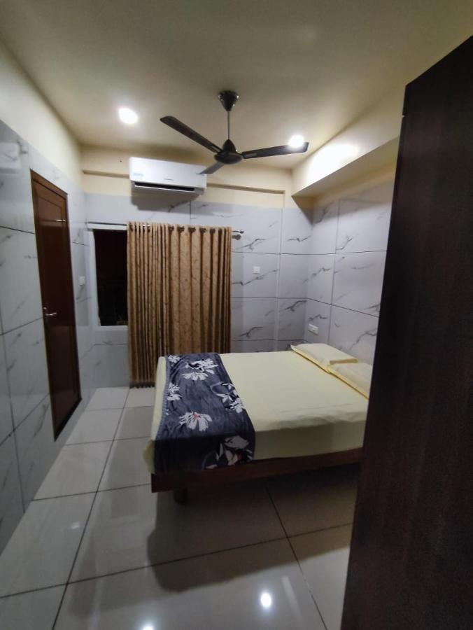 Апартаменты Quilon Residency Коллам Экстерьер фото