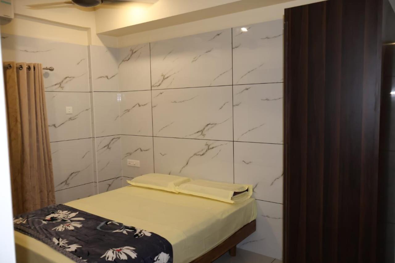 Апартаменты Quilon Residency Коллам Экстерьер фото